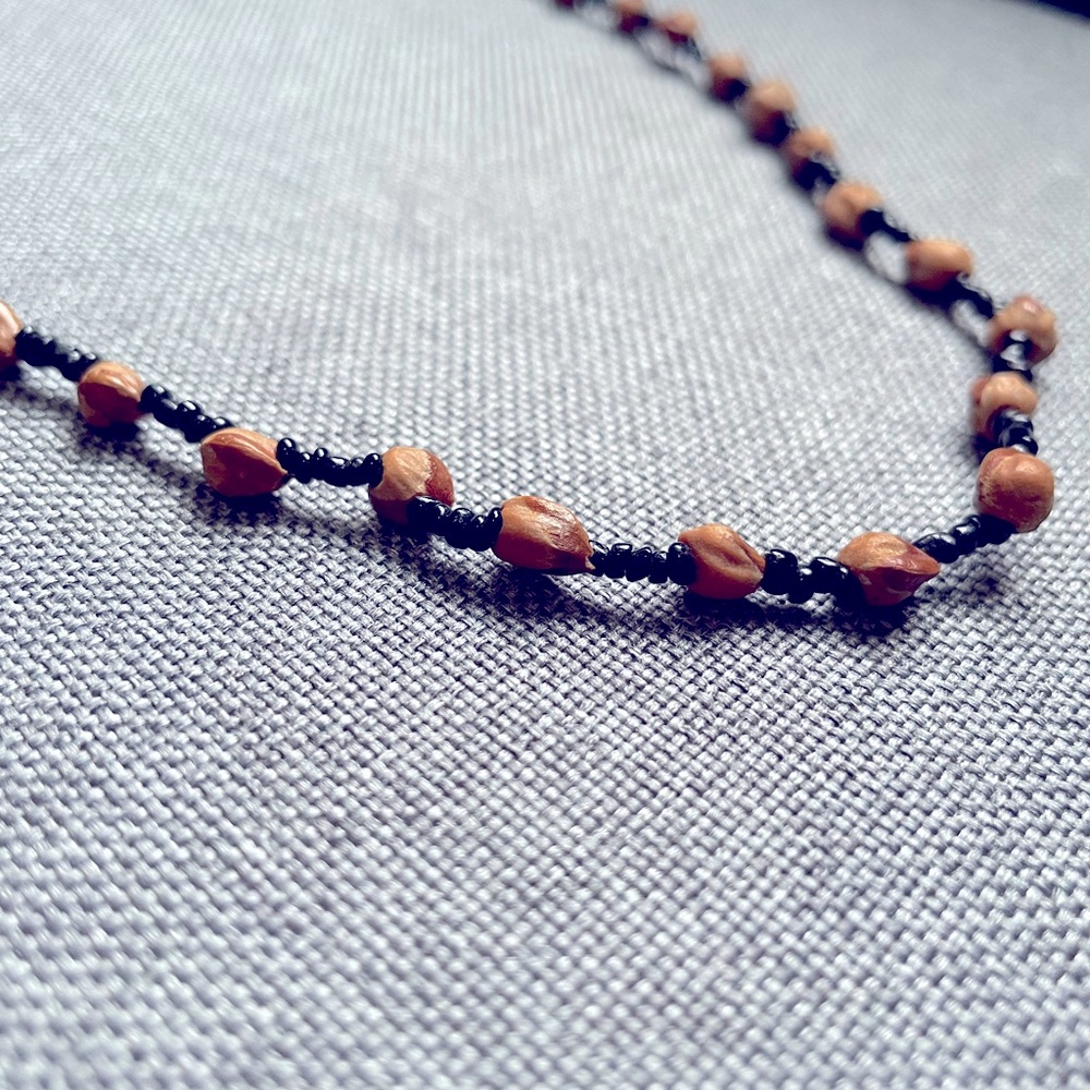 * Hand Beaded * Native American Pine Needle Seed Necklace